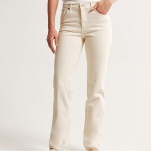 Abercrombie & Fitch Curve Love Mid Rise 90s Straight Jean ‘Bone’
